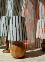 Load image into Gallery viewer, Twisted Ticking Cone shade: Black
