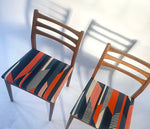Load image into Gallery viewer, Mid century dining chairs X 4
