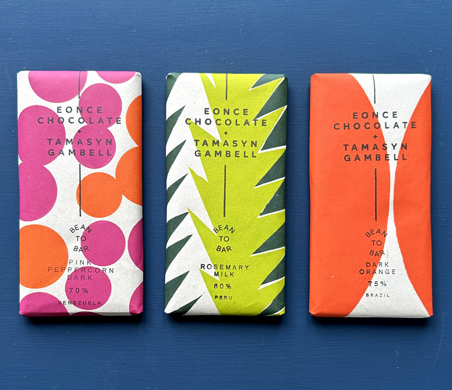Dark Pink Peppercorn Chocolate bar in collaboration with Eonce Bean to Bar