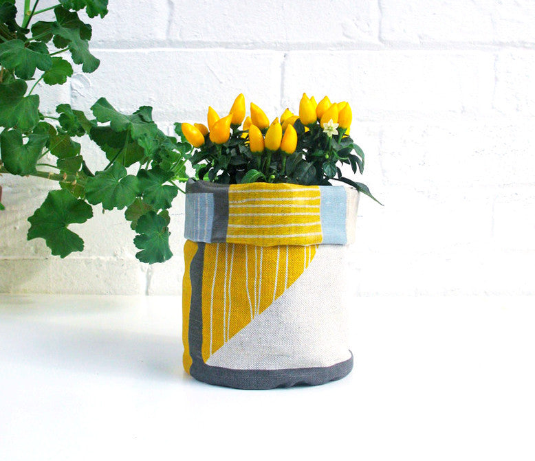 Abstract Square soft pot: Yellow Blue Grey