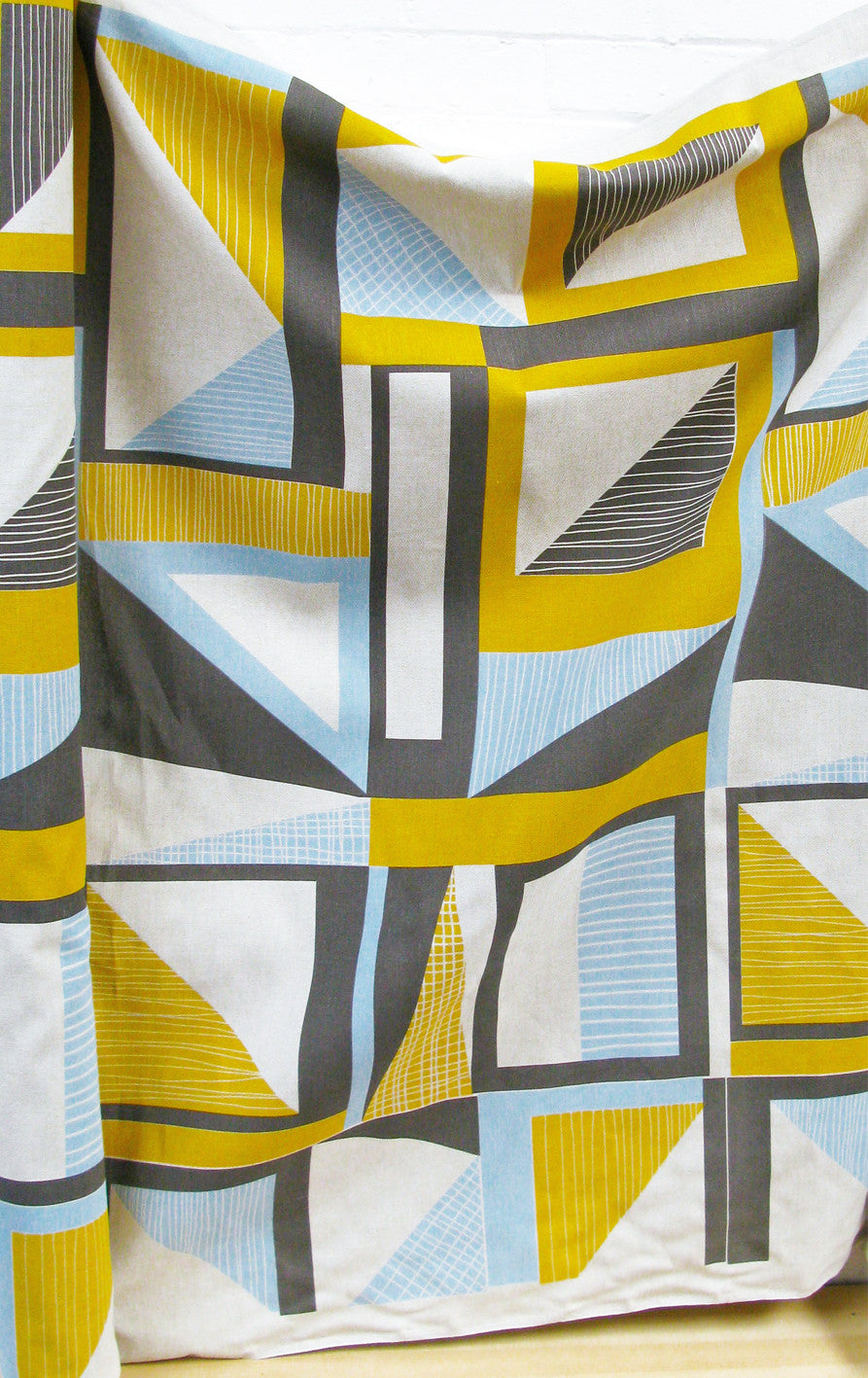 Abstract Square oilcloth: Yellow, Blue, Grey