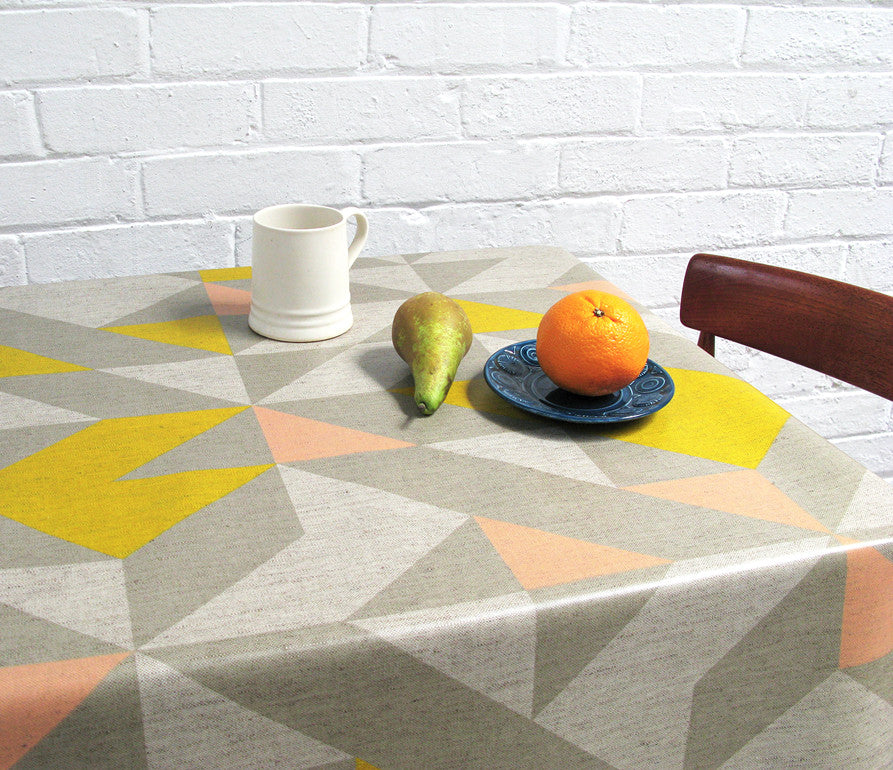 Plane Curve: Pink, Yellow, Grey