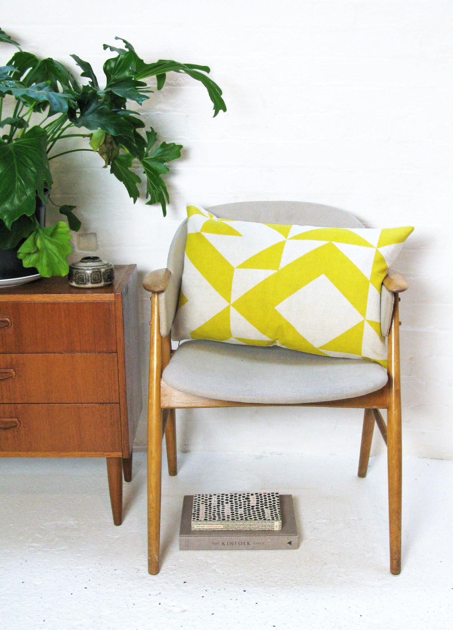 Angle cushion: Yellow