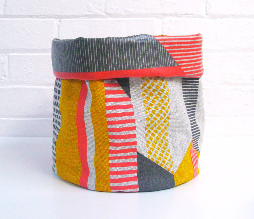 Textured Stripe Soft Pots: Pink Grey Yellow